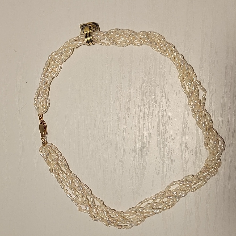 Fresh water pearl necklace